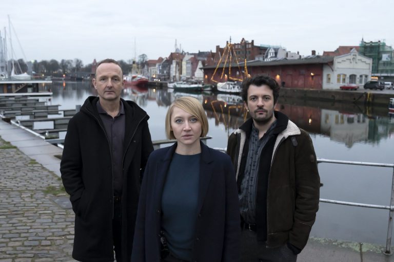 DER KOMMISSAR UND DER SEE Liebeswahn